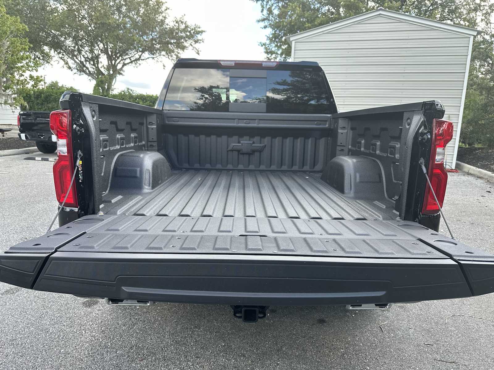 Thumbnail: 2026 Chevrolet Silverado 1500 - 25