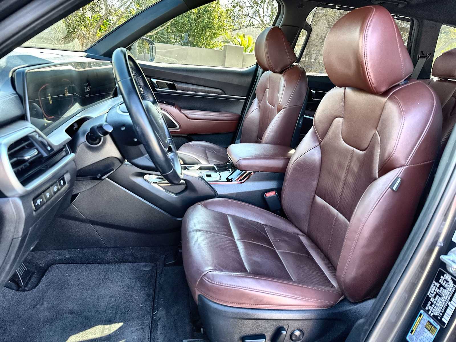 Thumbnail: 2023 Kia Telluride - 15