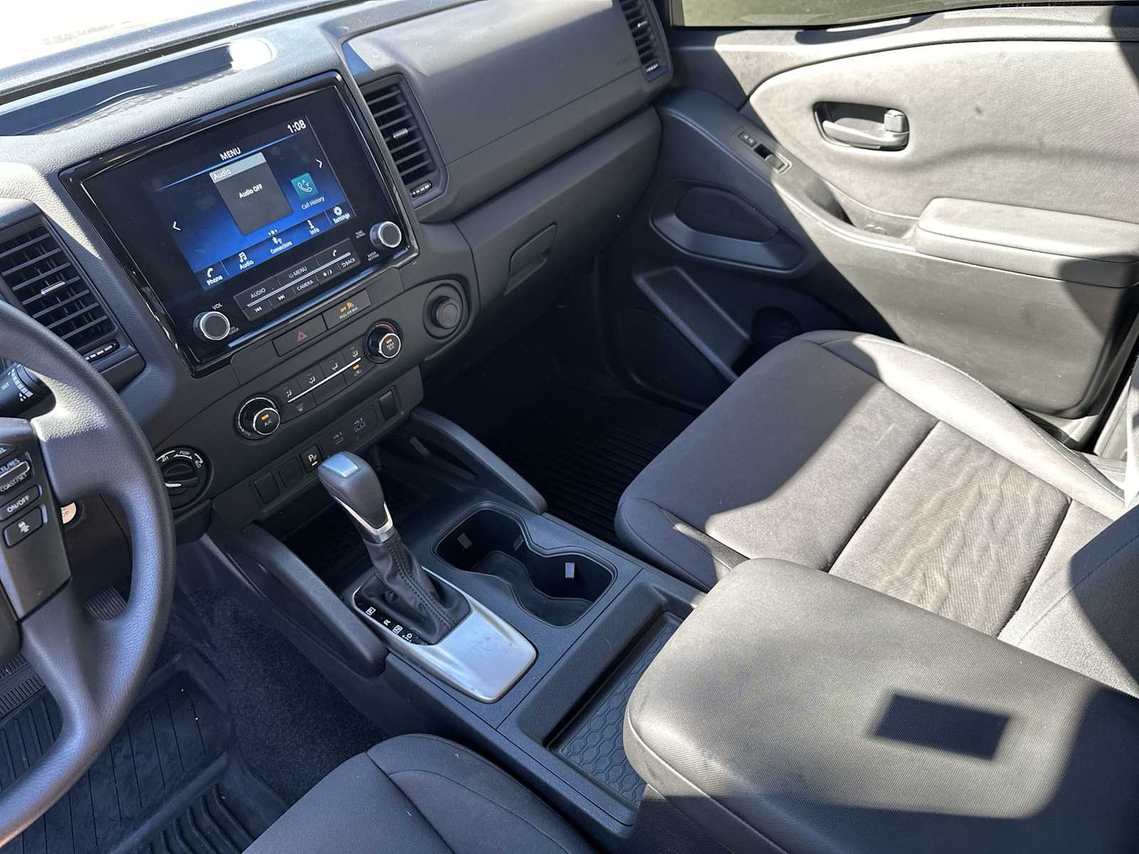 Thumbnail: 2022 Nissan Frontier - 21