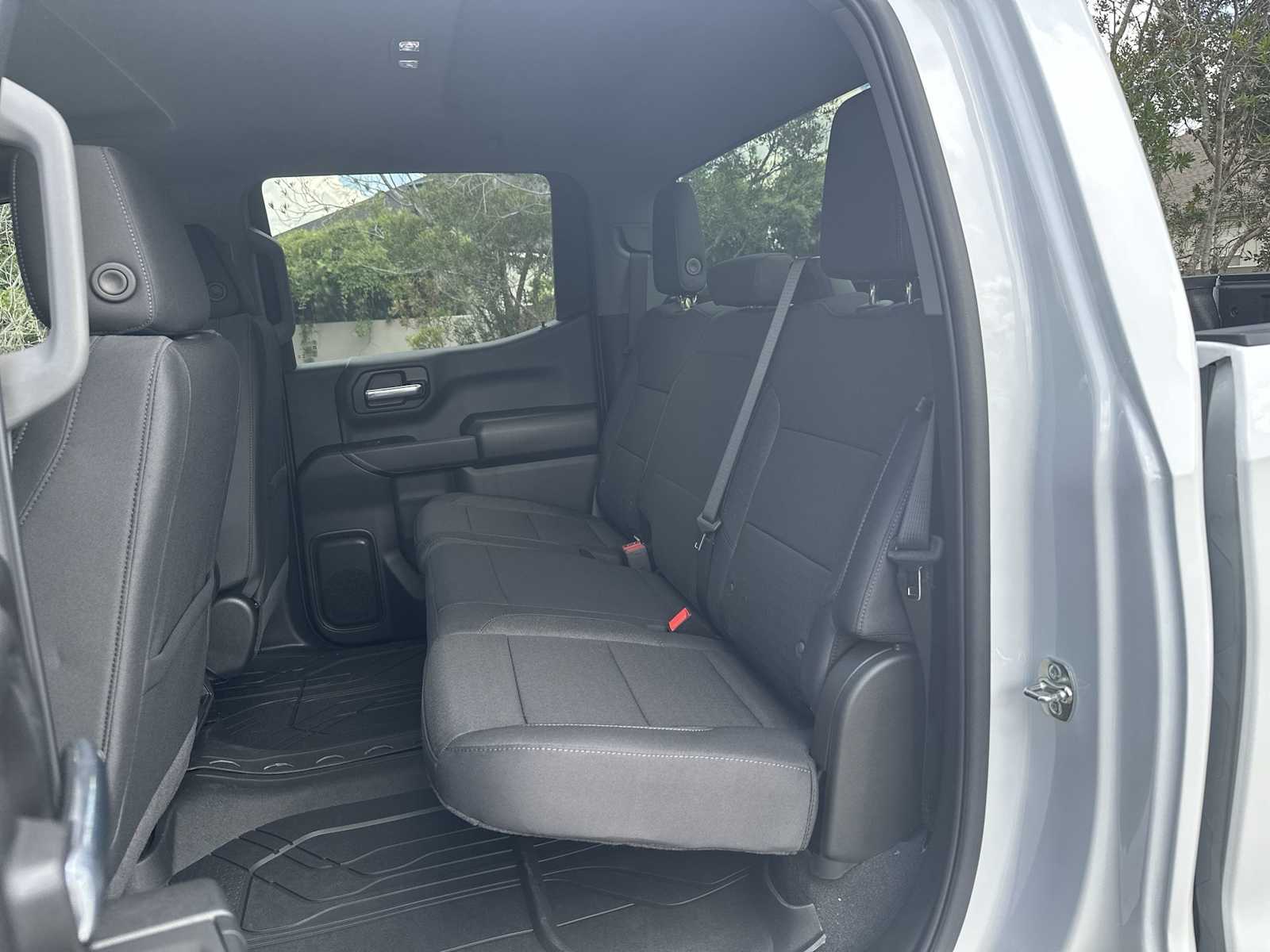 Thumbnail: 2026 Chevrolet Silverado 1500 - 17