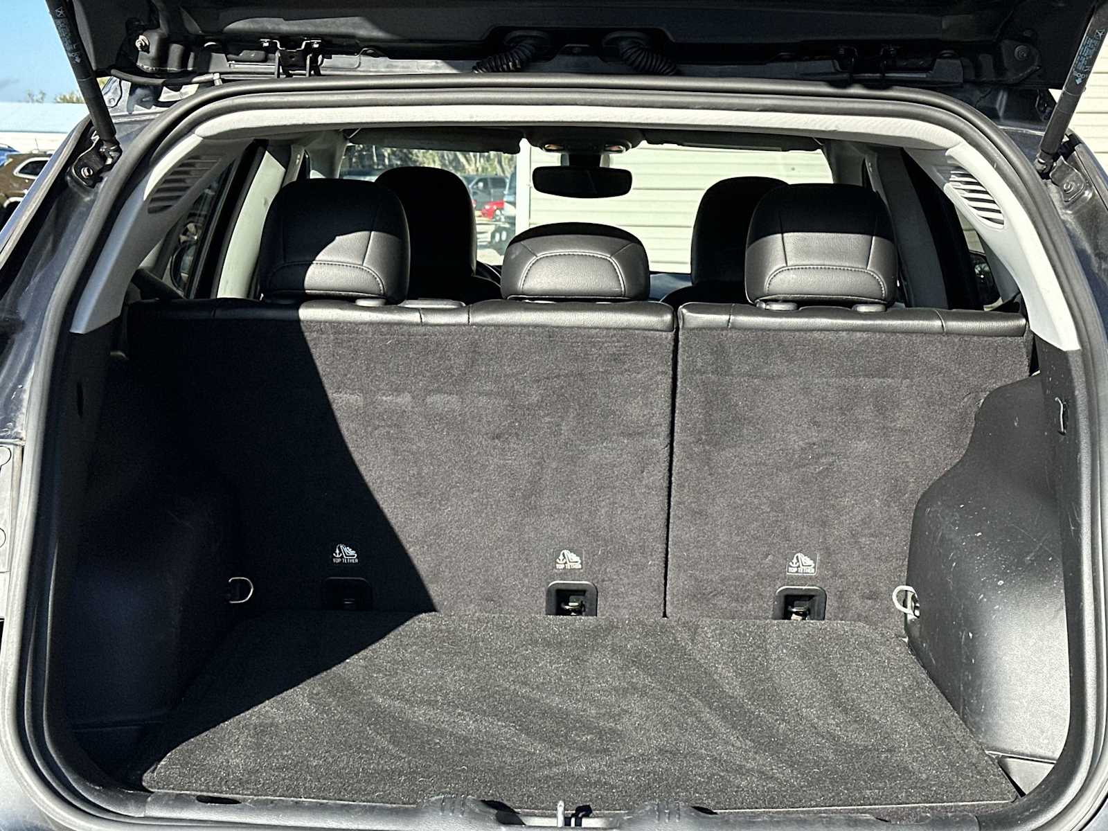 Thumbnail: 2018 Jeep Compass - 25