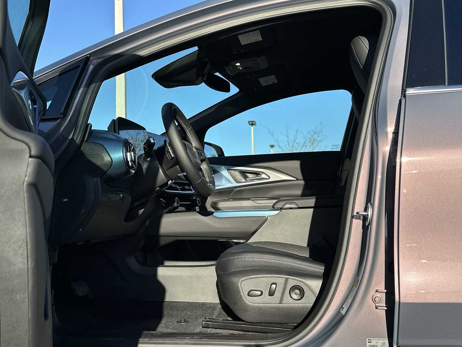 Thumbnail: 2026 Chevrolet Equinox - 2