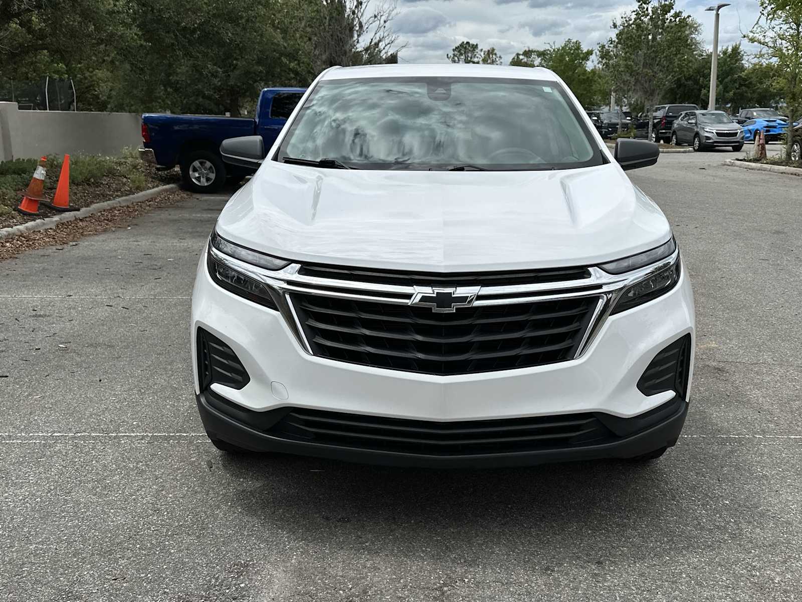Thumbnail: 2023 Chevrolet Equinox - 9
