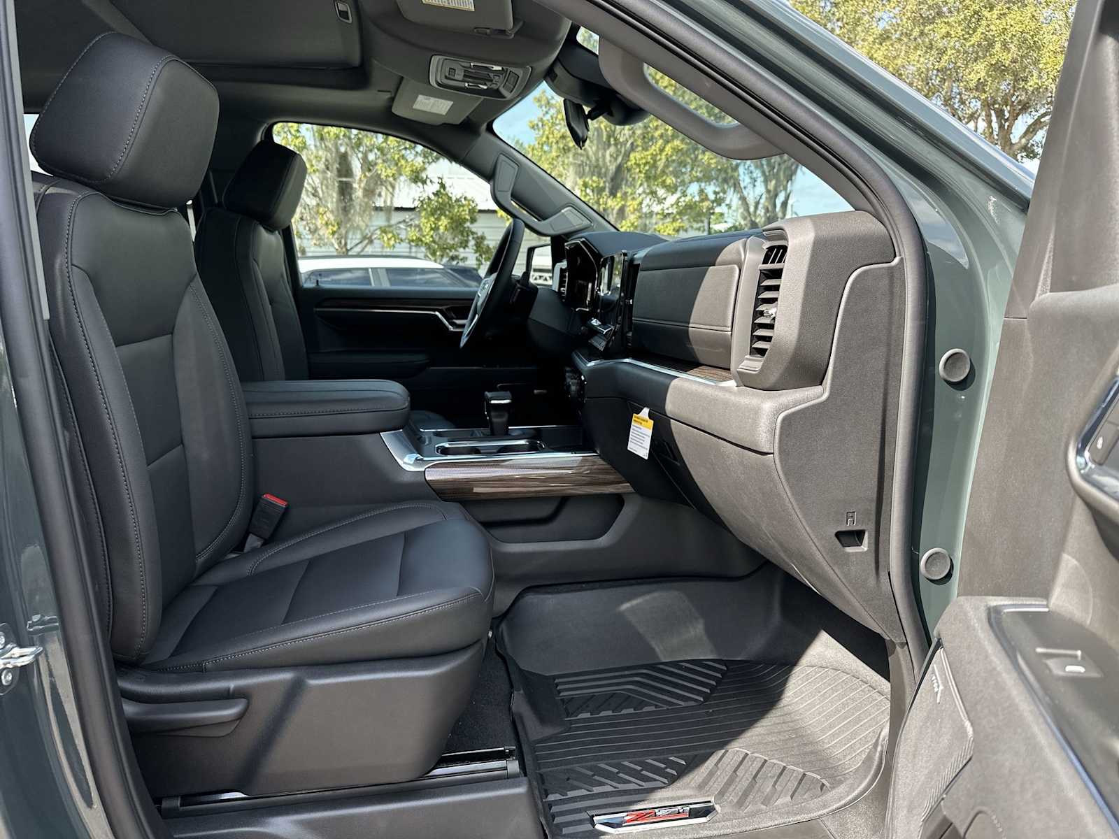 Thumbnail: 2026 Chevrolet Silverado 1500 - 20