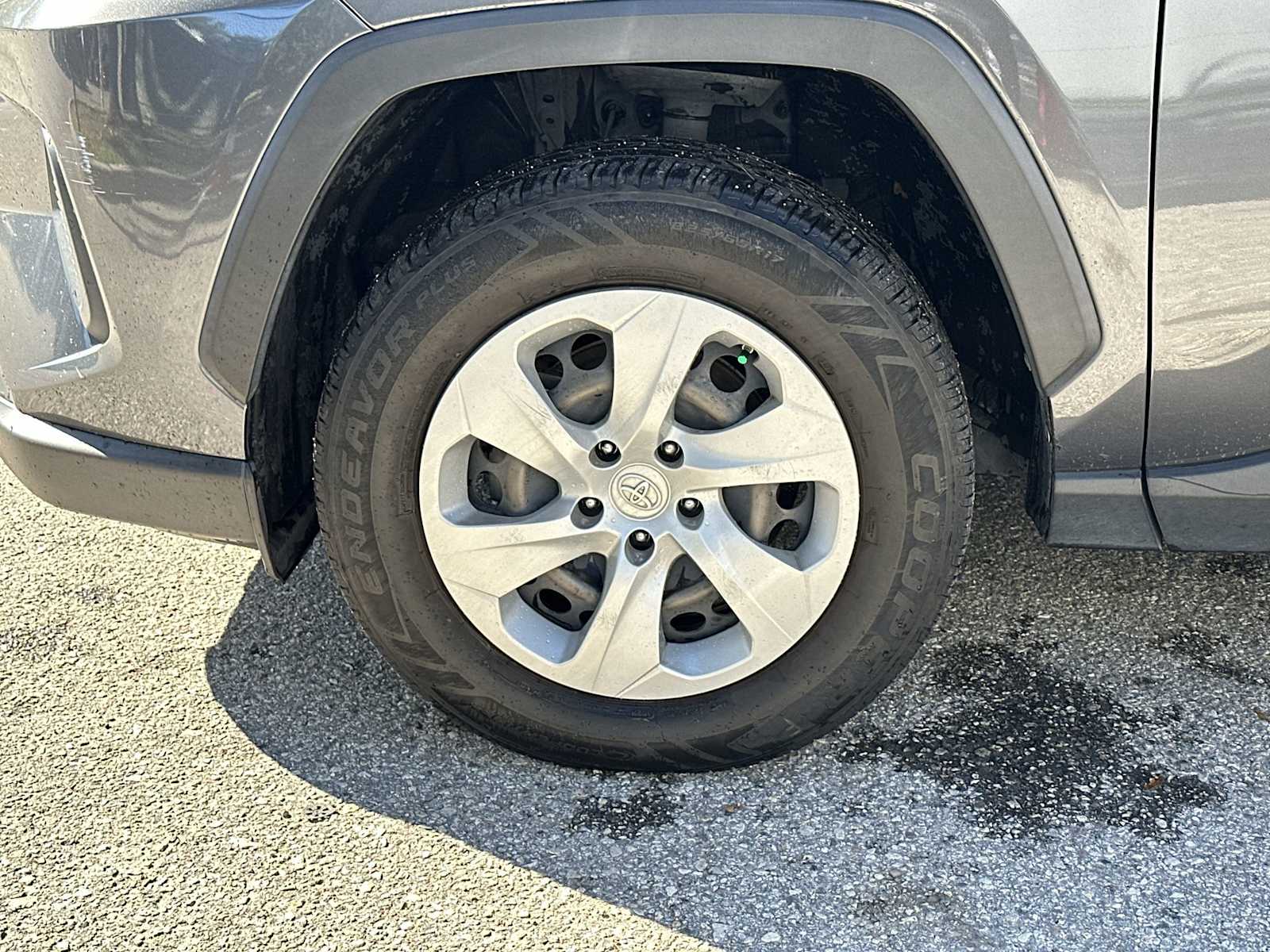 Thumbnail: 2019 Toyota RAV4 - 12