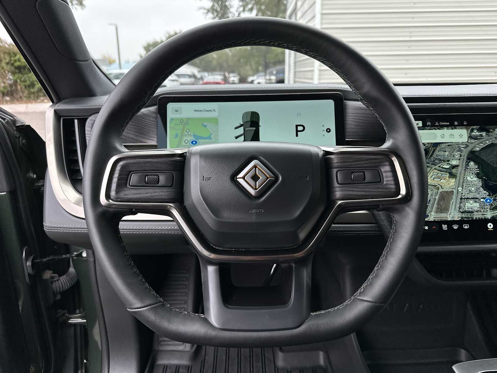 Thumbnail: 2025 Rivian R1S - 20