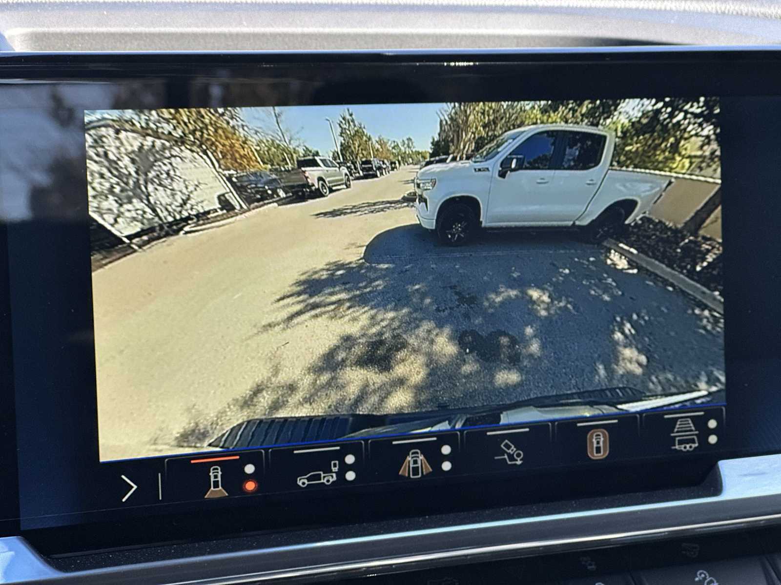 Thumbnail: 2026 Chevrolet Silverado 1500 - 22