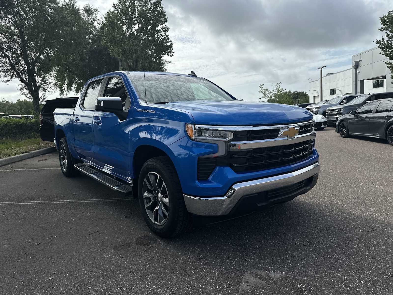 Thumbnail: 2025 Chevrolet Silverado 1500 - 22