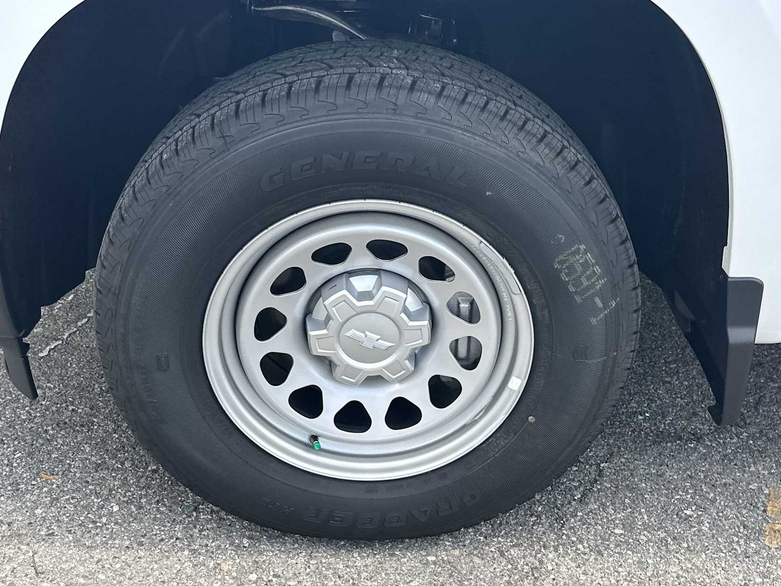 Thumbnail: 2026 Chevrolet Silverado 1500 - 12