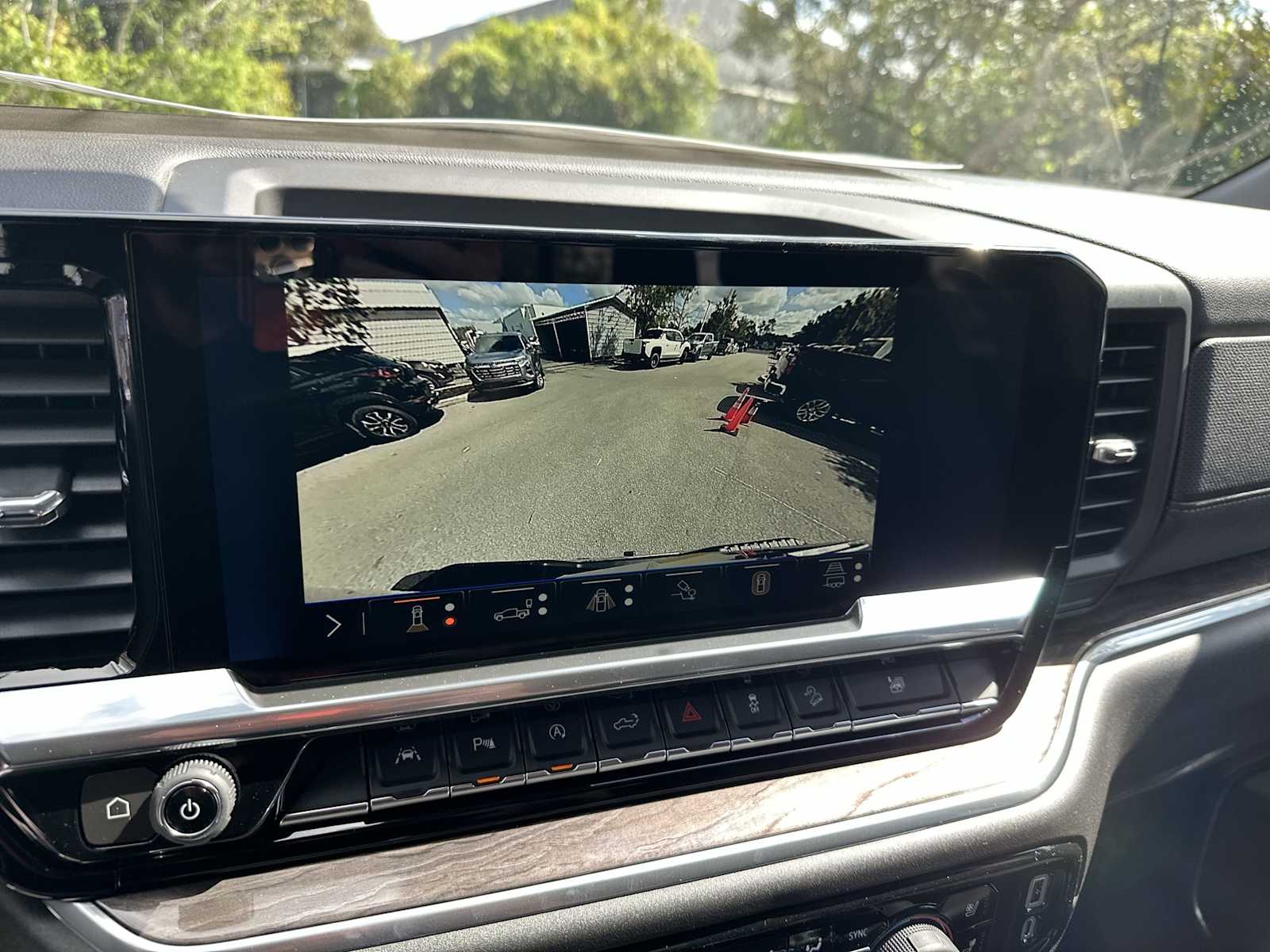 Thumbnail: 2026 Chevrolet Silverado 1500 - 22