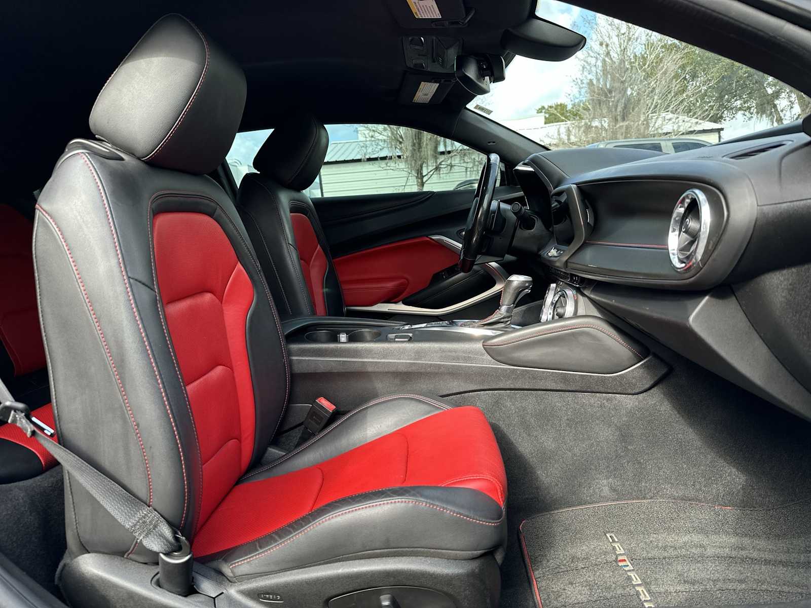 Thumbnail: 2019 Chevrolet Camaro - 19