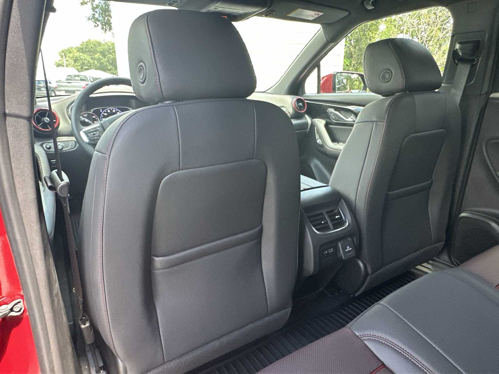 Thumbnail: 2025 Chevrolet Blazer - 16