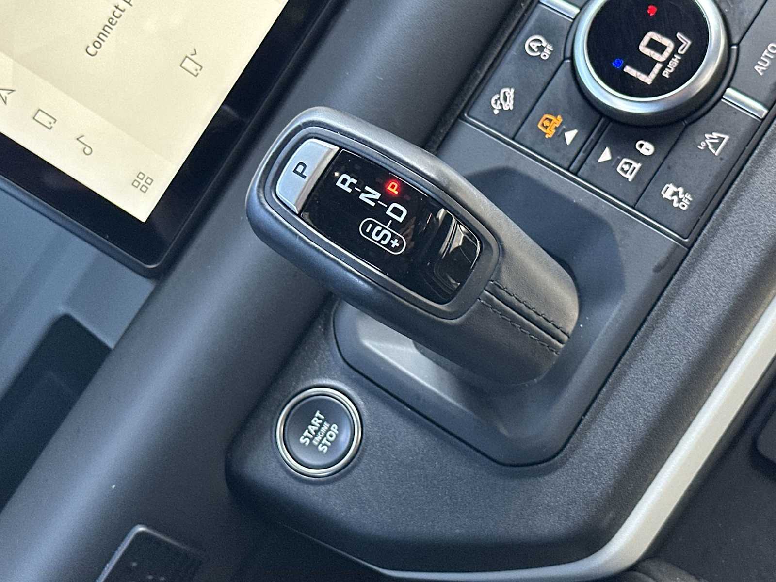 Thumbnail: 2024 Land Rover Defender - 23