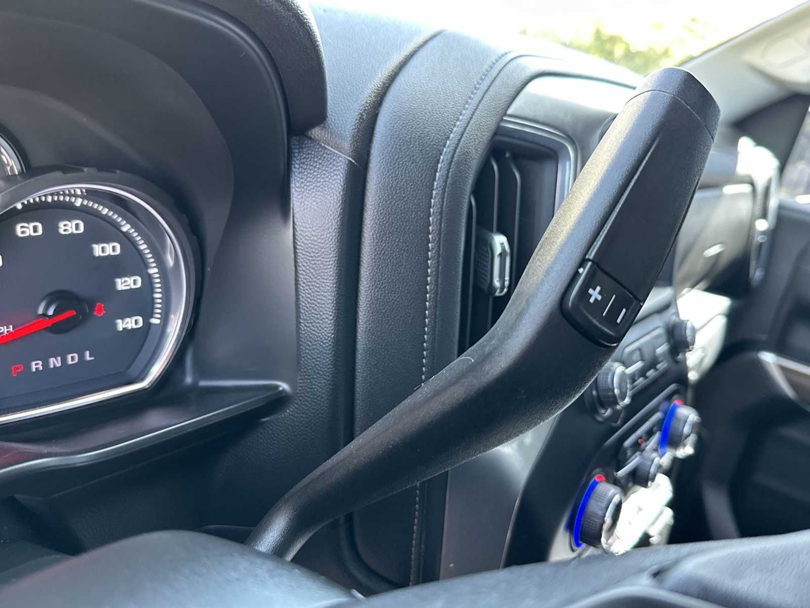 Thumbnail: 2021 Chevrolet Silverado 1500 - 23