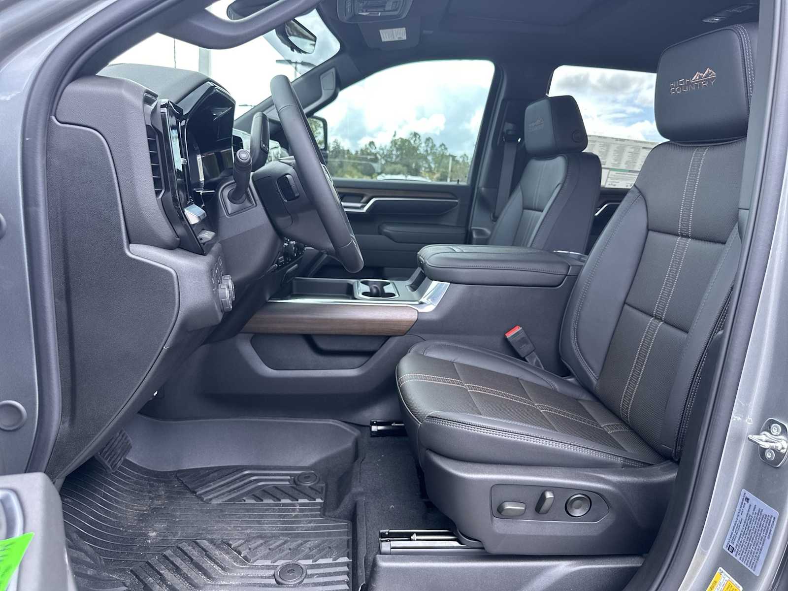 Thumbnail: 2026 Chevrolet Silverado 2500 - 15