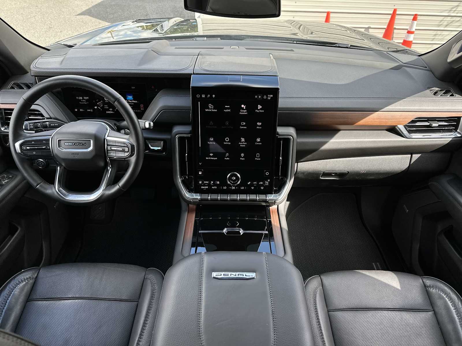 Thumbnail: 2025 GMC Yukon - 14