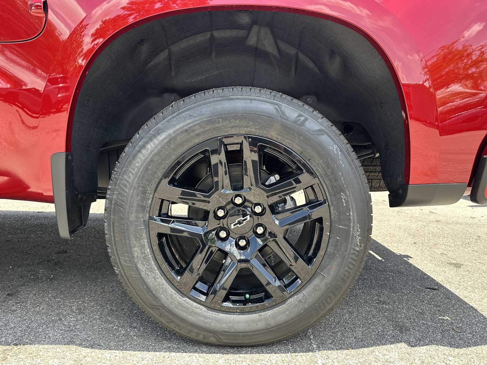 Thumbnail: 2026 Chevrolet Silverado 1500 - 12