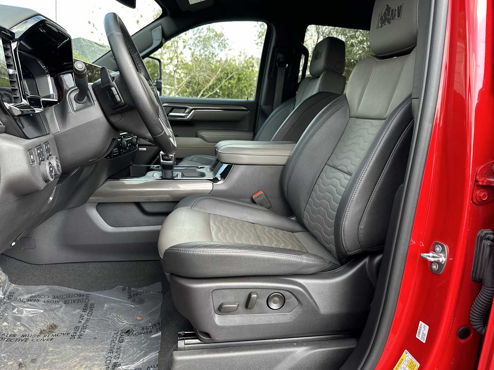 Thumbnail: 2024 Chevrolet Silverado 1500 - 15