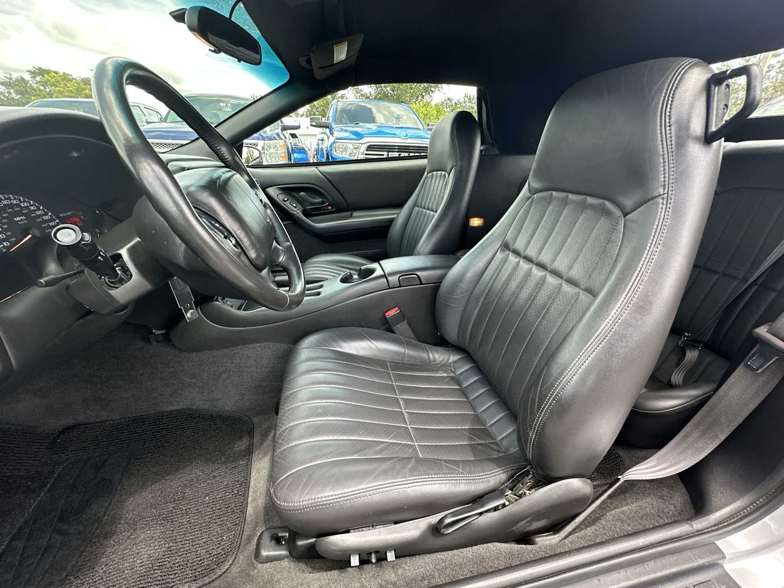 Thumbnail: 2002 Chevrolet Camaro - 15