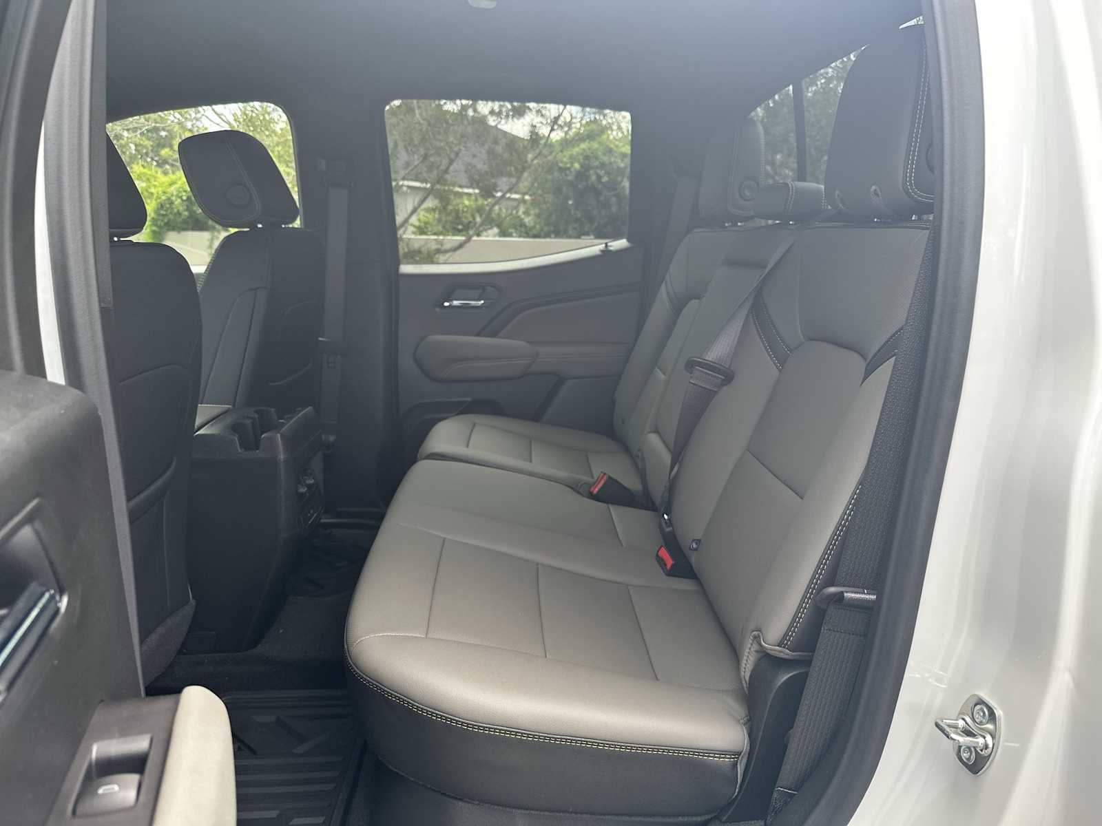 Thumbnail: 2026 Chevrolet Colorado - 17