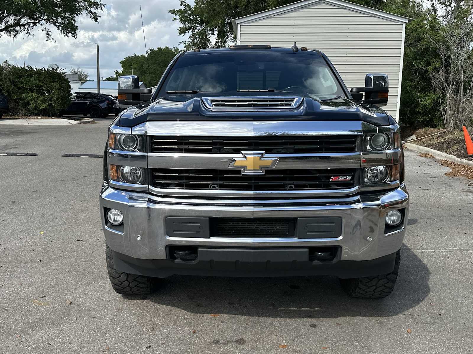 Thumbnail: 2017 Chevrolet Silverado 2500 - 9