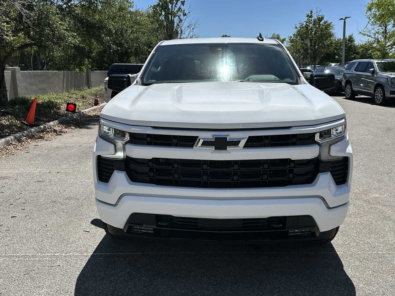 Thumbnail: 2026 Chevrolet Silverado 1500 - 9