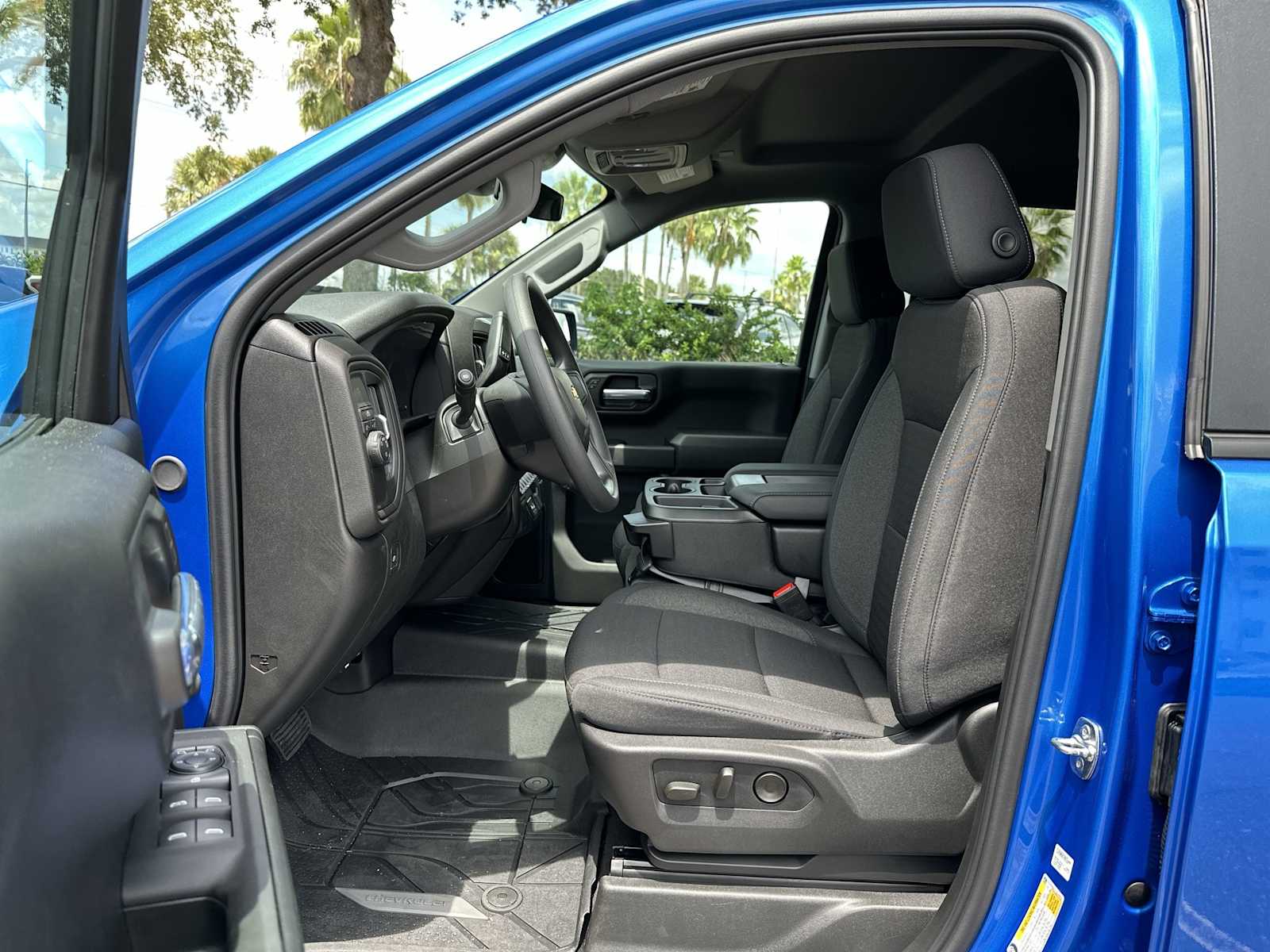 Thumbnail: 2026 Chevrolet Silverado 1500 - 2