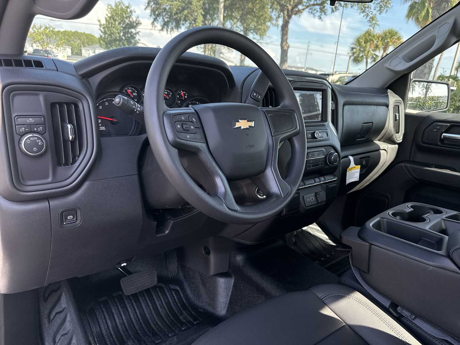 Thumbnail: 2025 Chevrolet Silverado 1500 - 14