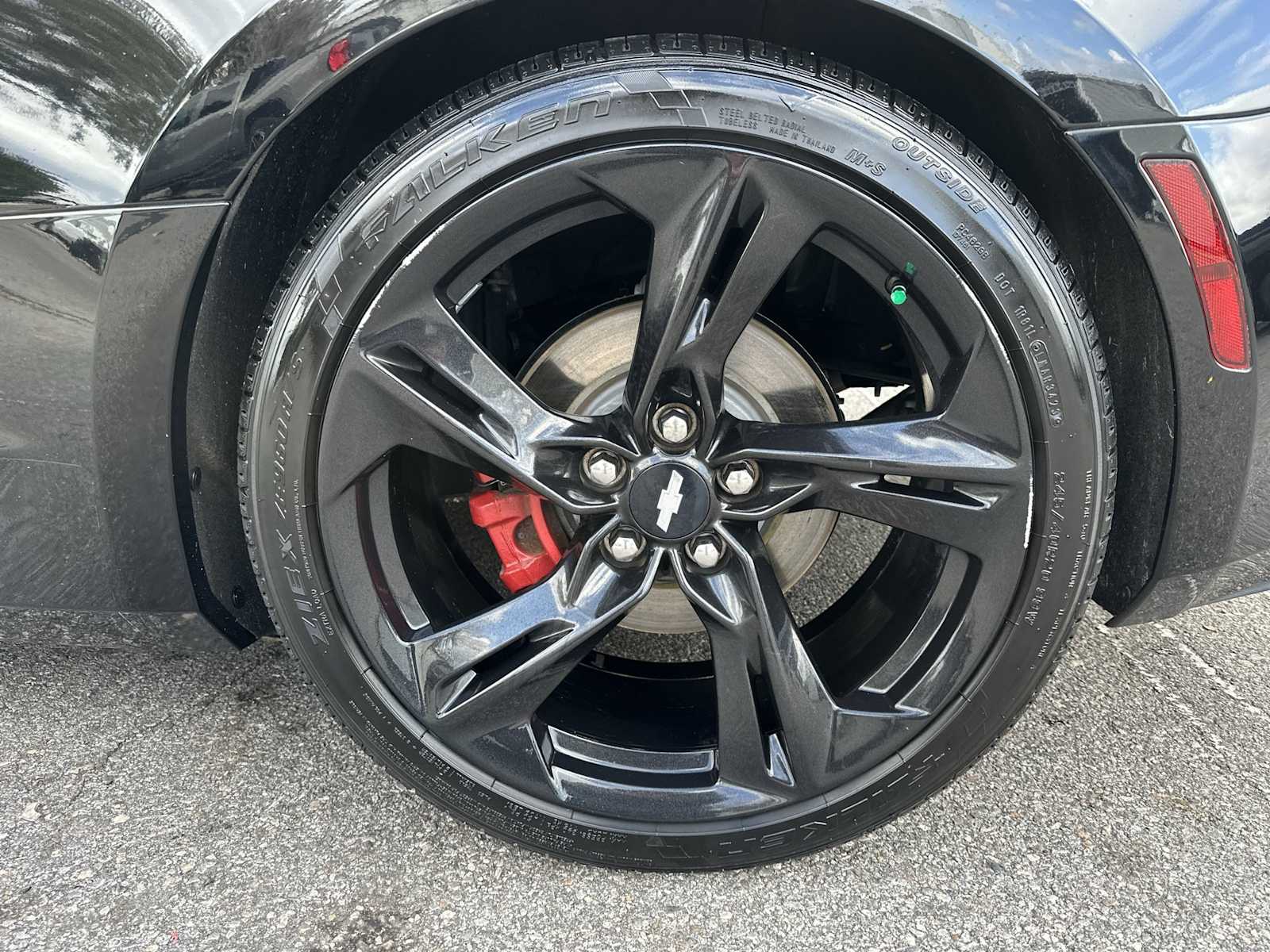 Thumbnail: 2019 Chevrolet Camaro - 12