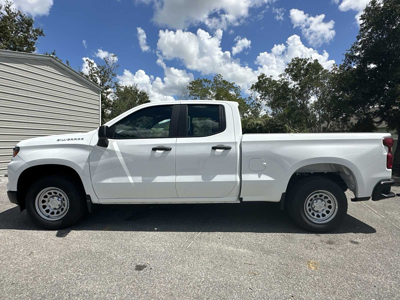 Thumbnail: 2026 Chevrolet Silverado 1500 - 3