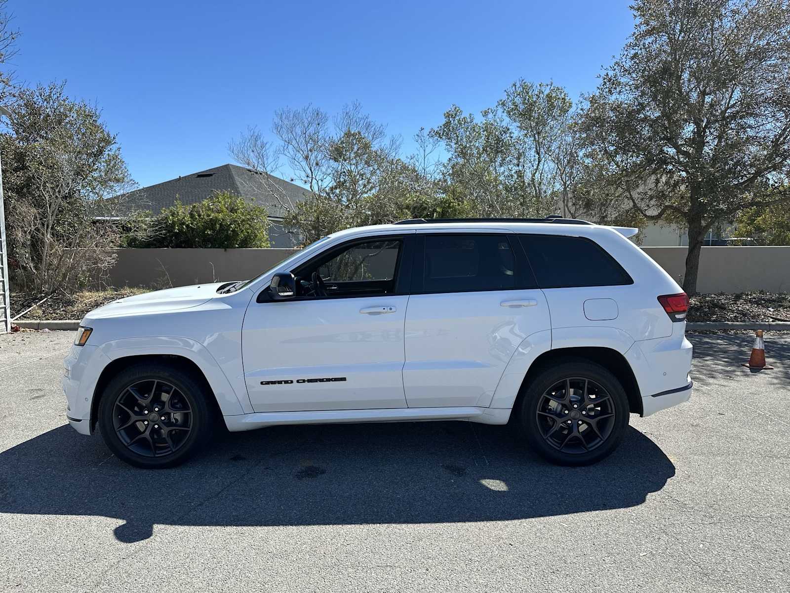 Thumbnail: 2020 Jeep Grand Cherokee - 3