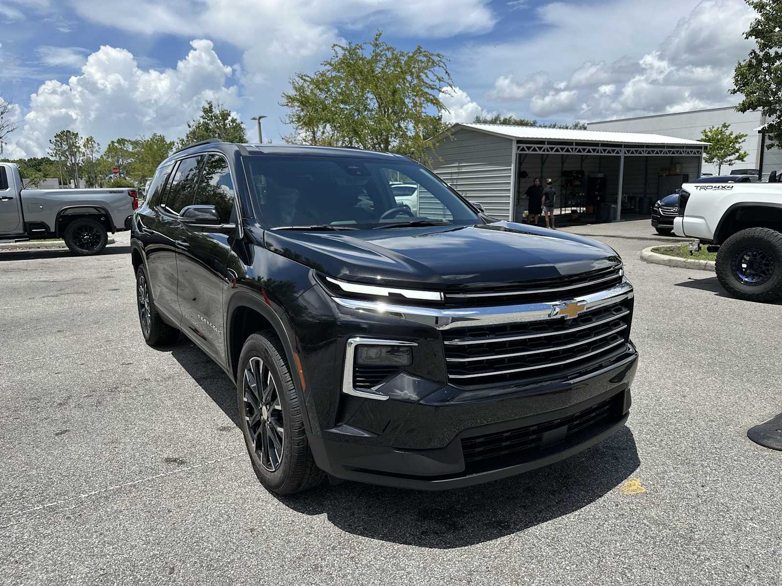 Thumbnail: 2026 Chevrolet Traverse - 8