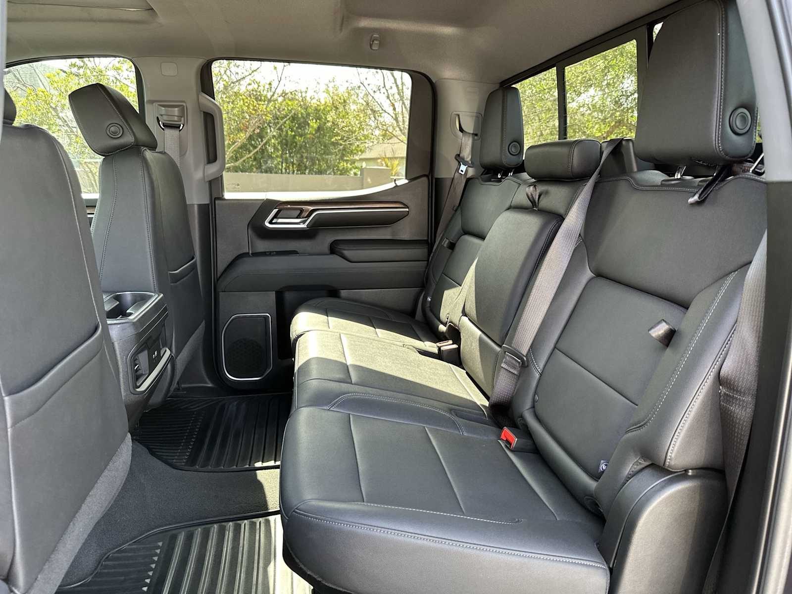 Thumbnail: 2023 Chevrolet Silverado 1500 - 17