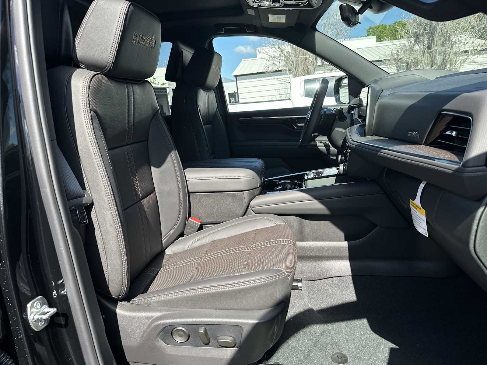 Thumbnail: 2026 Chevrolet Tahoe - 19