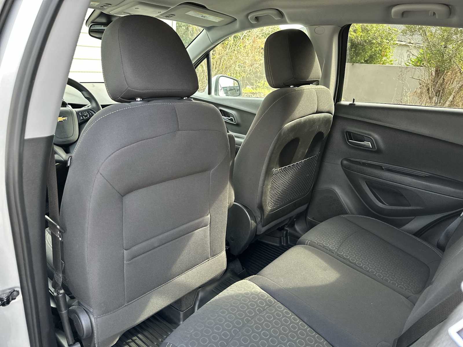 Thumbnail: 2020 Chevrolet Trax - 16