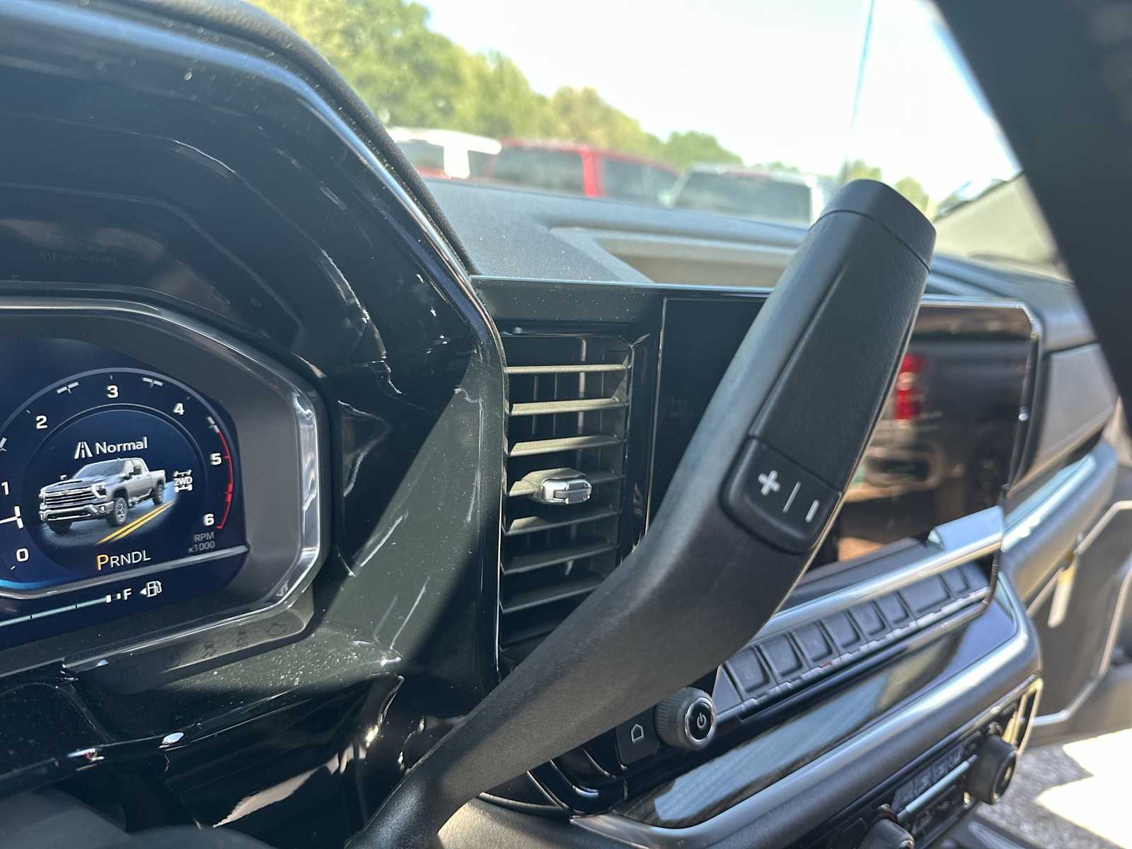 Thumbnail: 2025 Chevrolet Silverado 2500 - 23