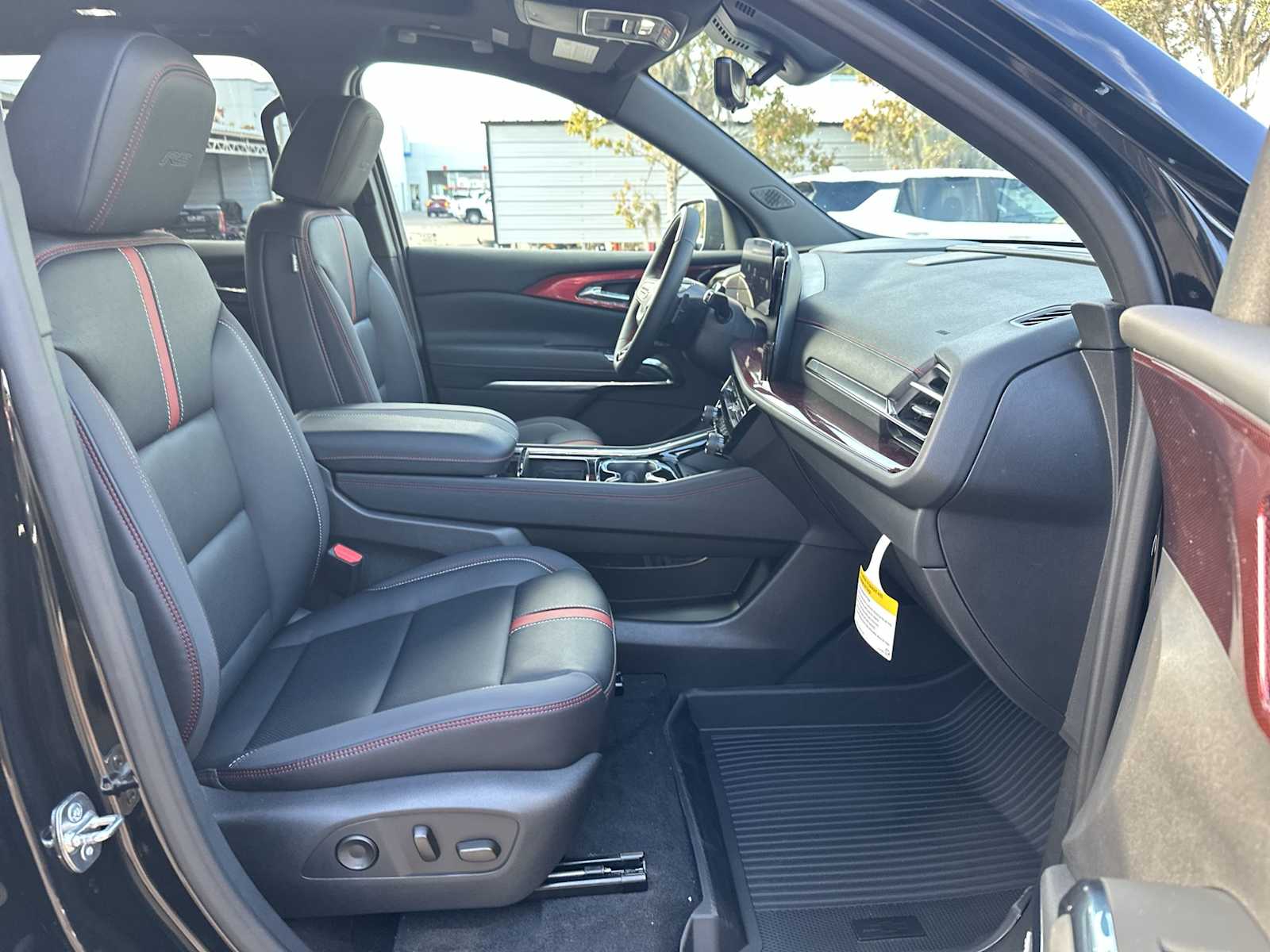 Thumbnail: 2026 Chevrolet Traverse - 20