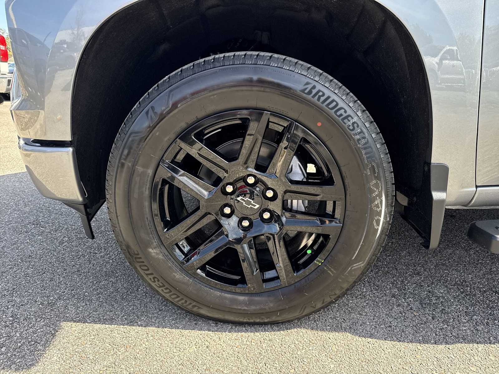 Thumbnail: 2025 Chevrolet Silverado 1500 - 18