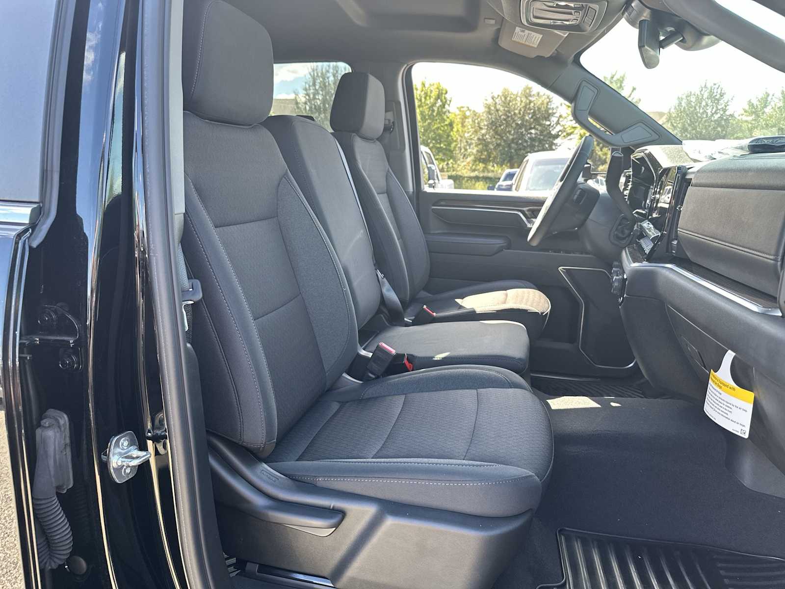 Thumbnail: 2025 Chevrolet Silverado 2500 - 19