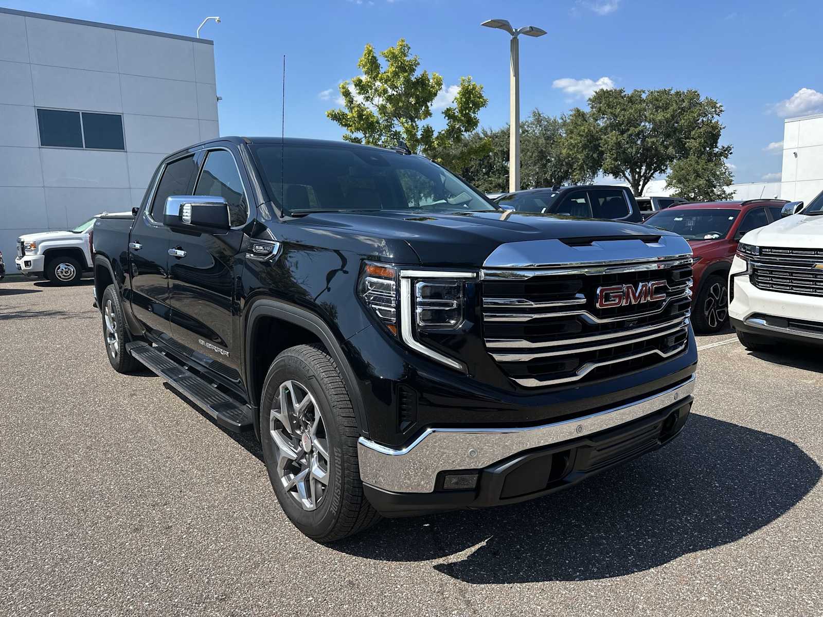 Thumbnail: 2023 GMC Sierra 1500 - 8