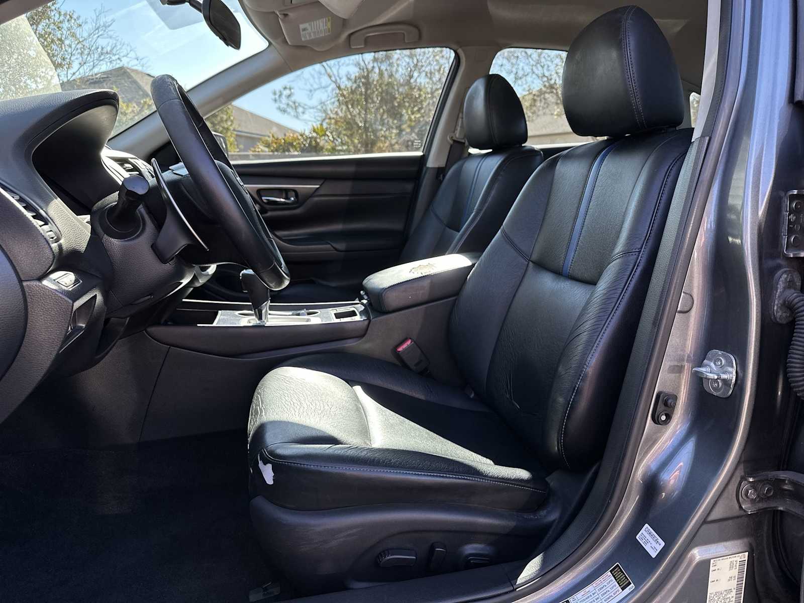 Thumbnail: 2018 Nissan Altima - 15