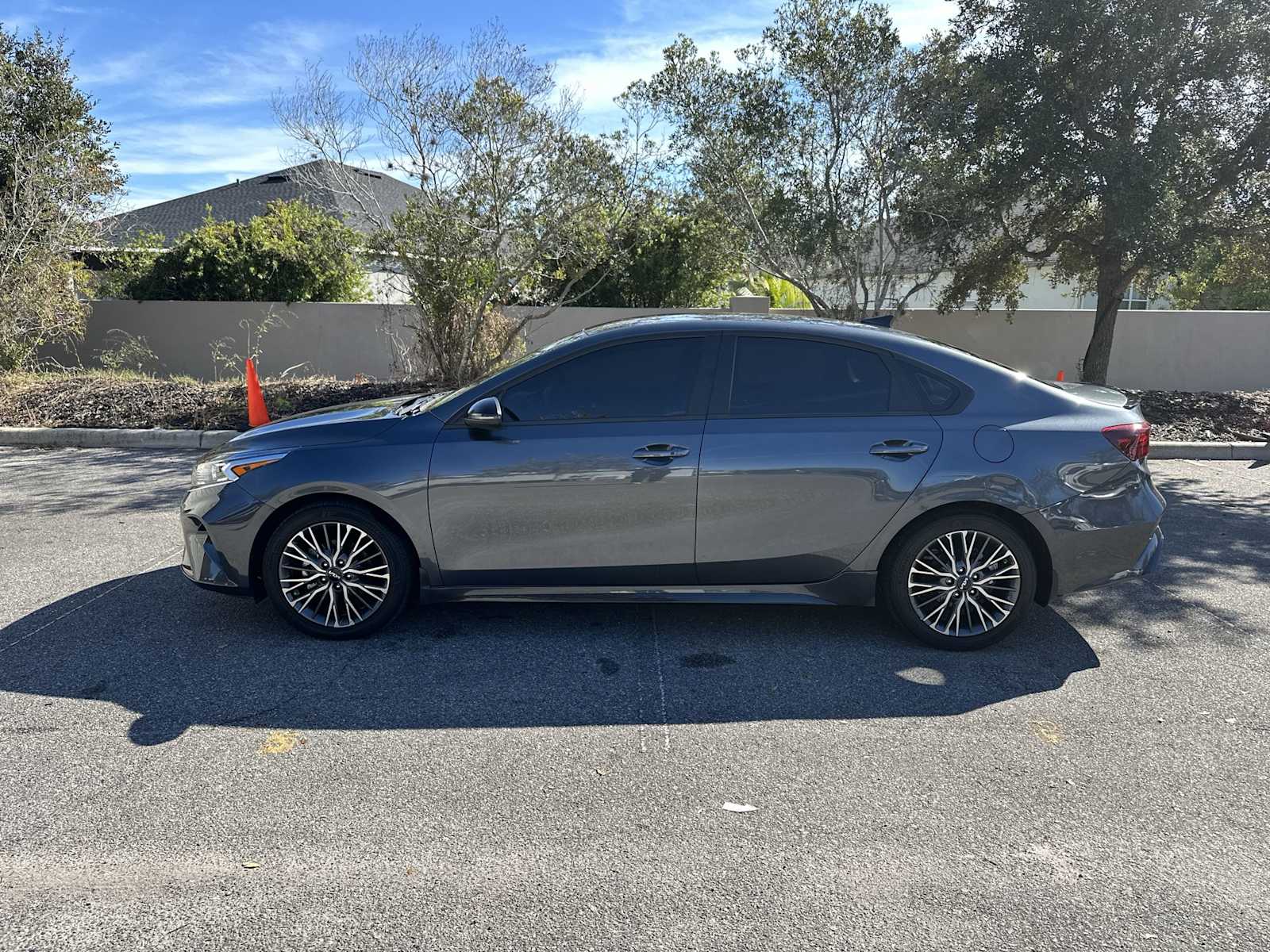 Thumbnail: 2023 Kia Forte - 3