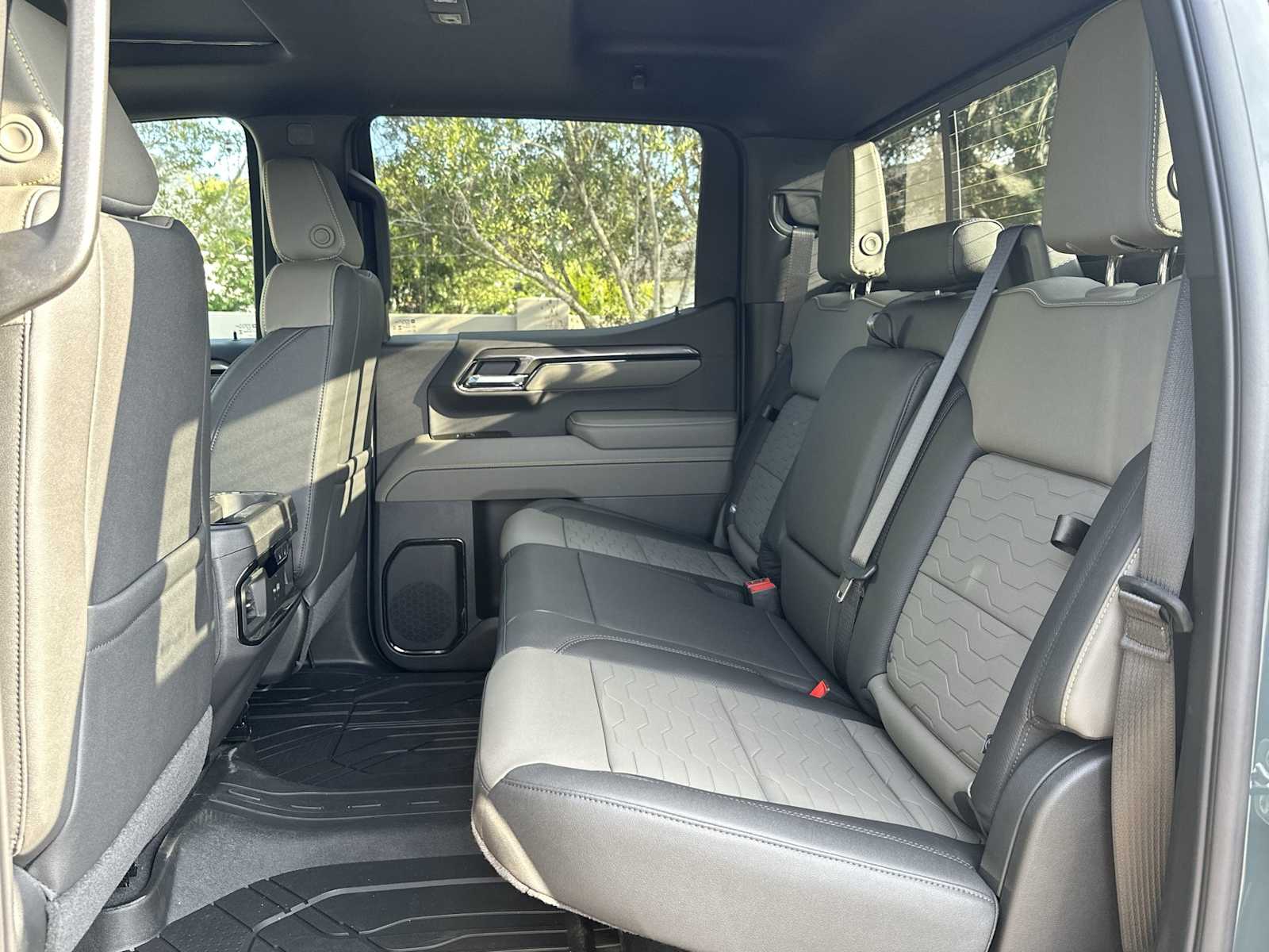 Thumbnail: 2026 Chevrolet Silverado 1500 - 17