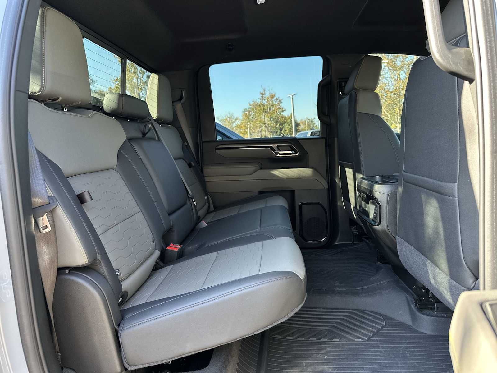 Thumbnail: 2025 Chevrolet Silverado 2500 - 18