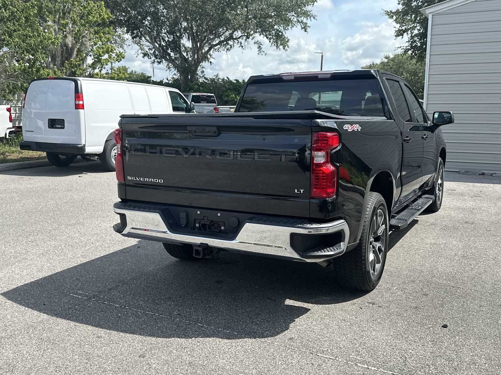 Thumbnail: 2022 Chevrolet Silverado 1500 - 6