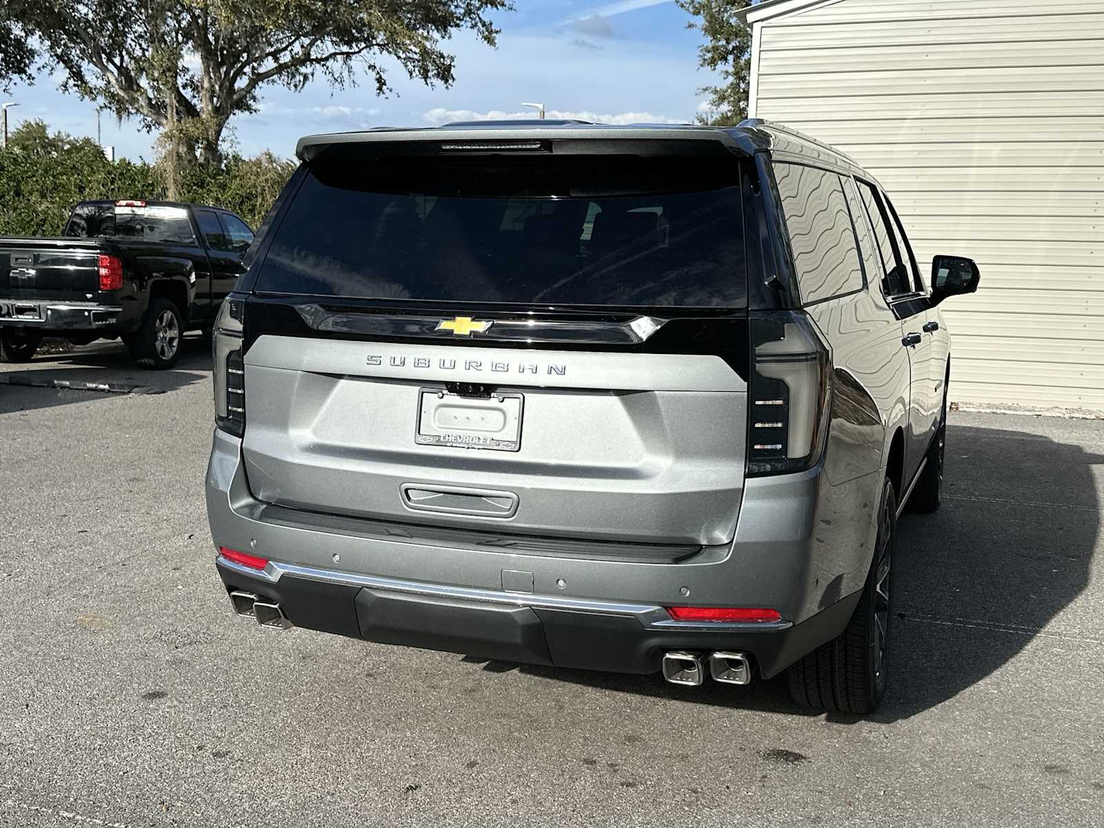 Thumbnail: 2026 Chevrolet Suburban - 6