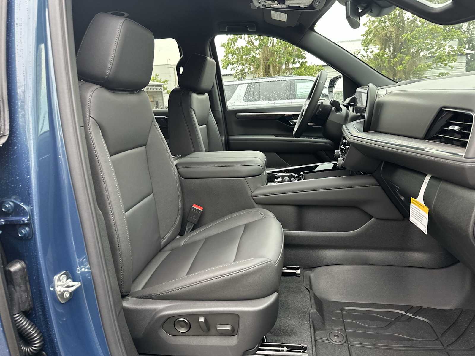 Thumbnail: 2026 Chevrolet Tahoe - 19