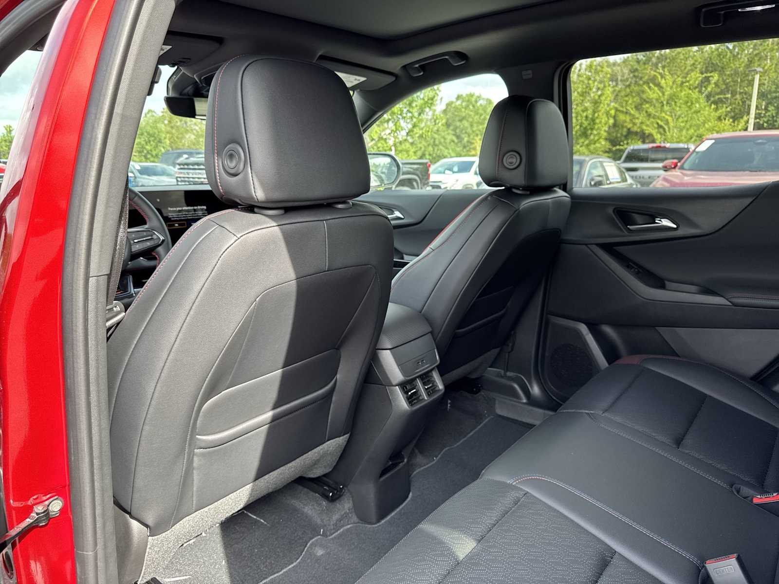 Thumbnail: 2026 Chevrolet Equinox - 12