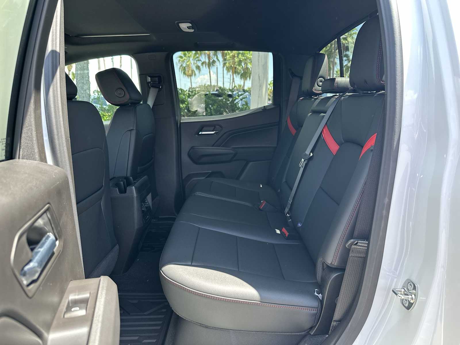 Thumbnail: 2026 Chevrolet Colorado - 17