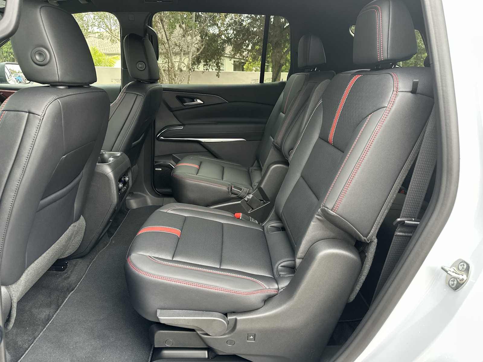 Thumbnail: 2026 Chevrolet Traverse - 17